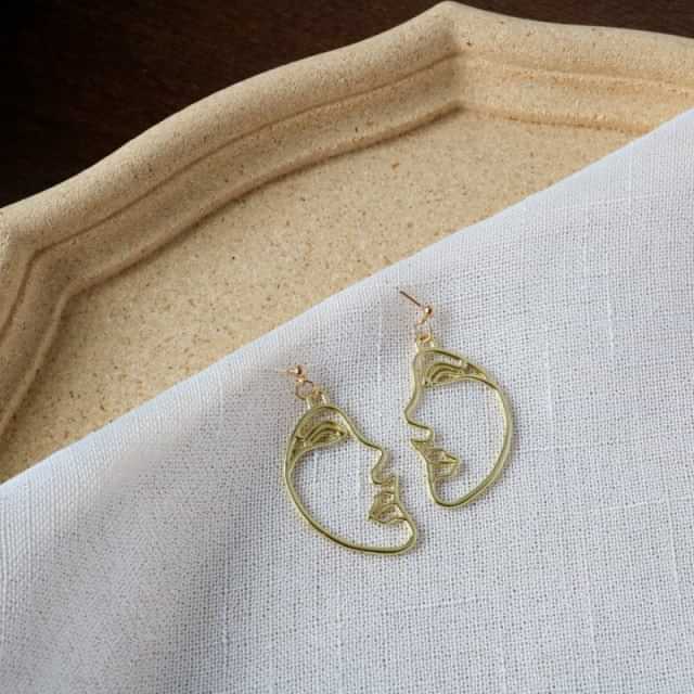 Fashion Girl Face Abstract Line Drop Earrings for Women Simple Human Face Pendant Earrings Elegant Female Ear Jewelry Gifts yuhuv test yuhuv test022.