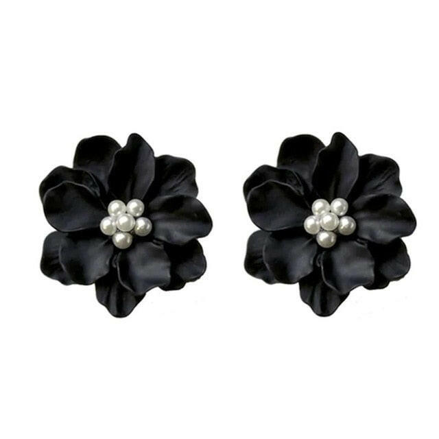 Sexy Woman Black Flower Earrings Party Club Accessories Ear Stud Earrings Fashion Jewelry Korean Pearl Earrings Moda Mujer 2021 yuhuv test  yuhuv test022.