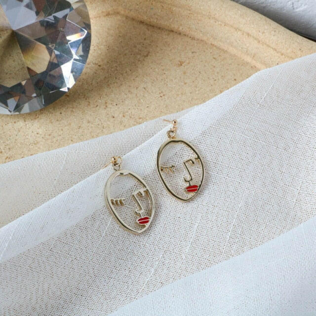 Fashion Girl Face Abstract Line Drop Earrings for Women Simple Human Face Pendant Earrings Elegant Female Ear Jewelry Gifts yuhuv test  yuhuv test022.