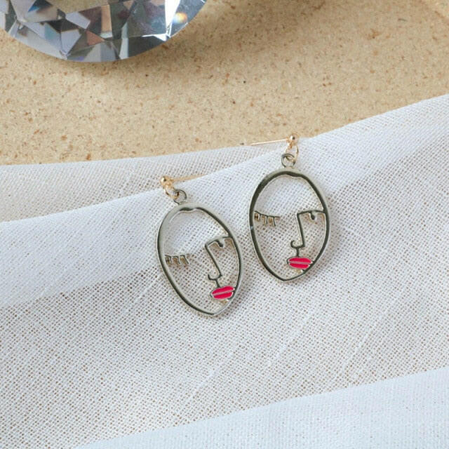 Fashion Girl Face Abstract Line Drop Earrings for Women Simple Human Face Pendant Earrings Elegant Female Ear Jewelry Gifts yuhuv test  yuhuv test022.