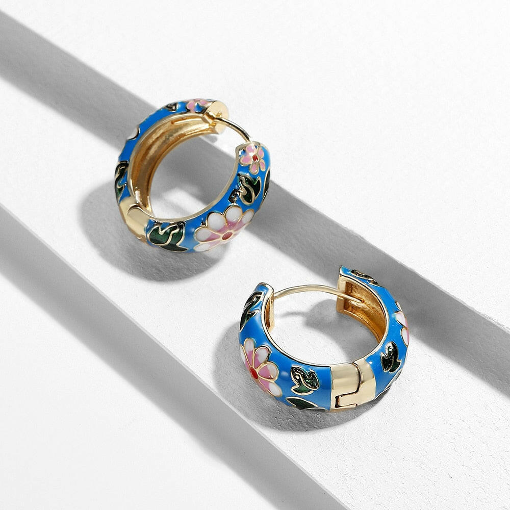 New Fashion Enamel Flower Huggie Hoop Earrings for Women Vintage Boho Circle Small Earrings Statement Jewelry 2020 Brincos Gifts yuhuv test  yuhuv test022.