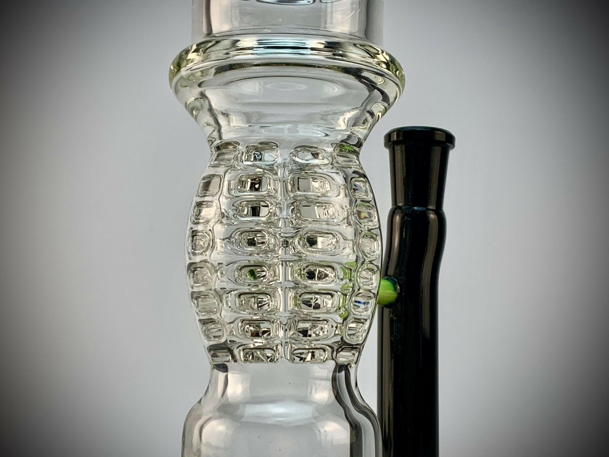 a22222346  330  Zoda Glass SLYME Honeycomb Percolator Glass Rig 55.